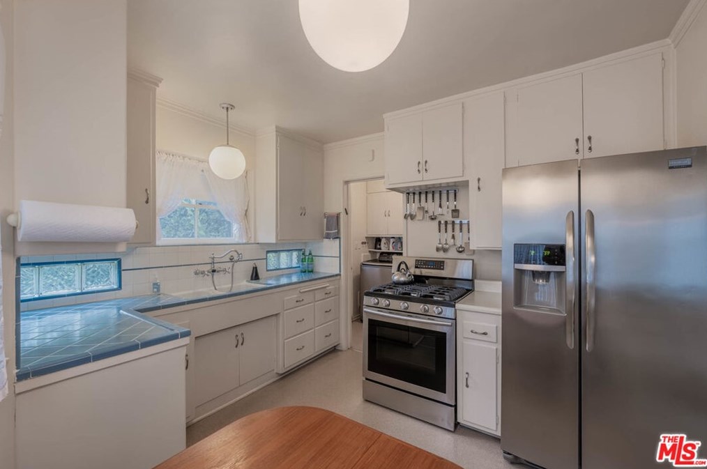 9320 Monte Mar Dr, Los Angeles CA  90035-4133 exterior