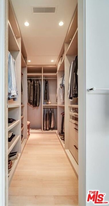 1888 Mango Way, Los Angeles CA  90049-2204 exterior