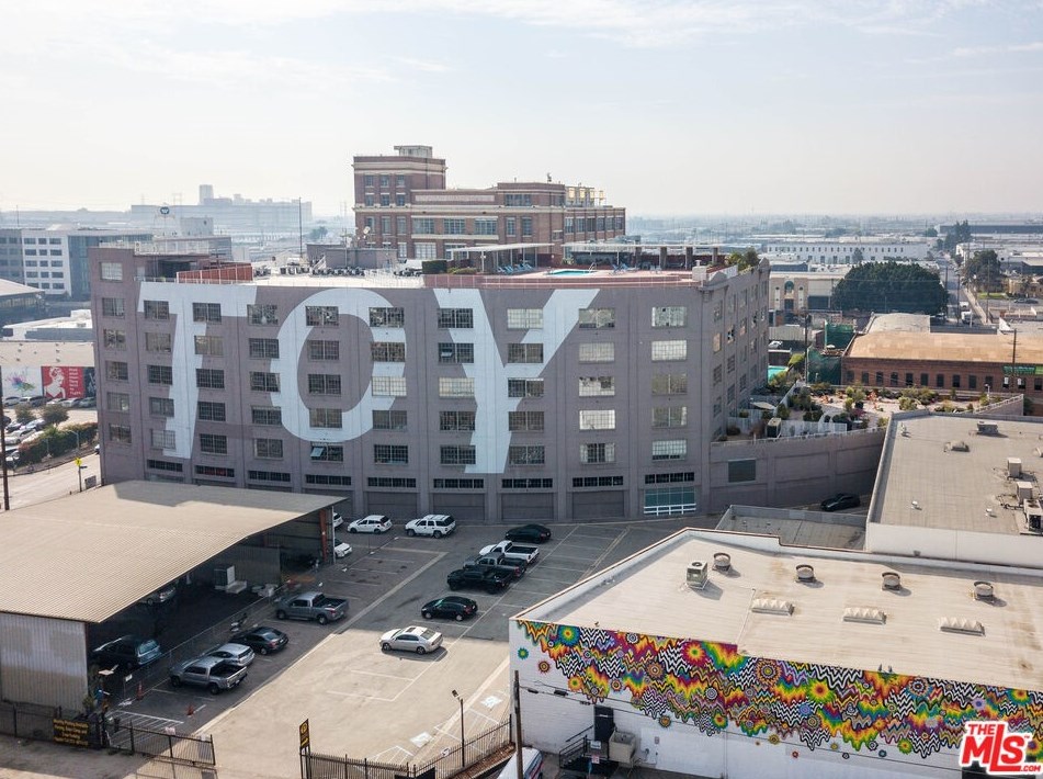1855 Industrial St, Los Angeles CA  90021-1200 exterior