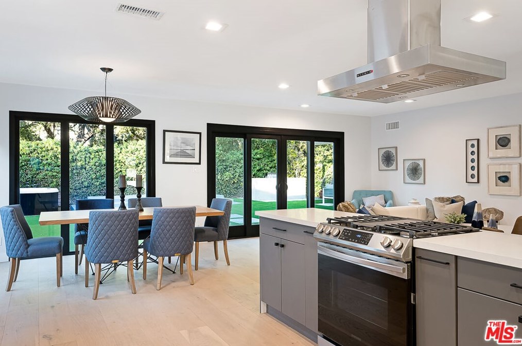 3252 Laurel Canyon Blvd, North Hollywood, CA 91604