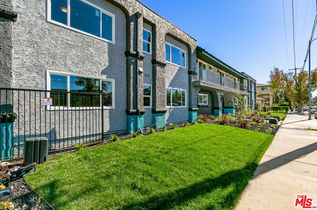 6640 Woodley Ave #116, Van Nuys, CA 91406