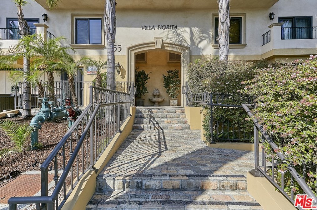 155 N Hamilton Dr #401, Beverly Hills, CA 90211