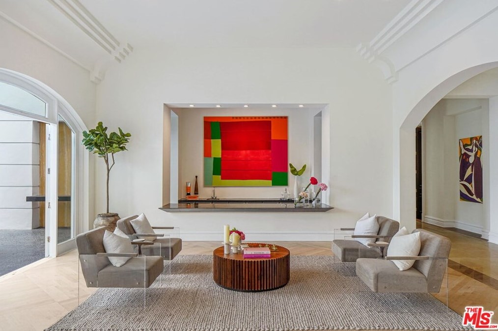 419 Robert Ln, Beverly Hills, CA 90210