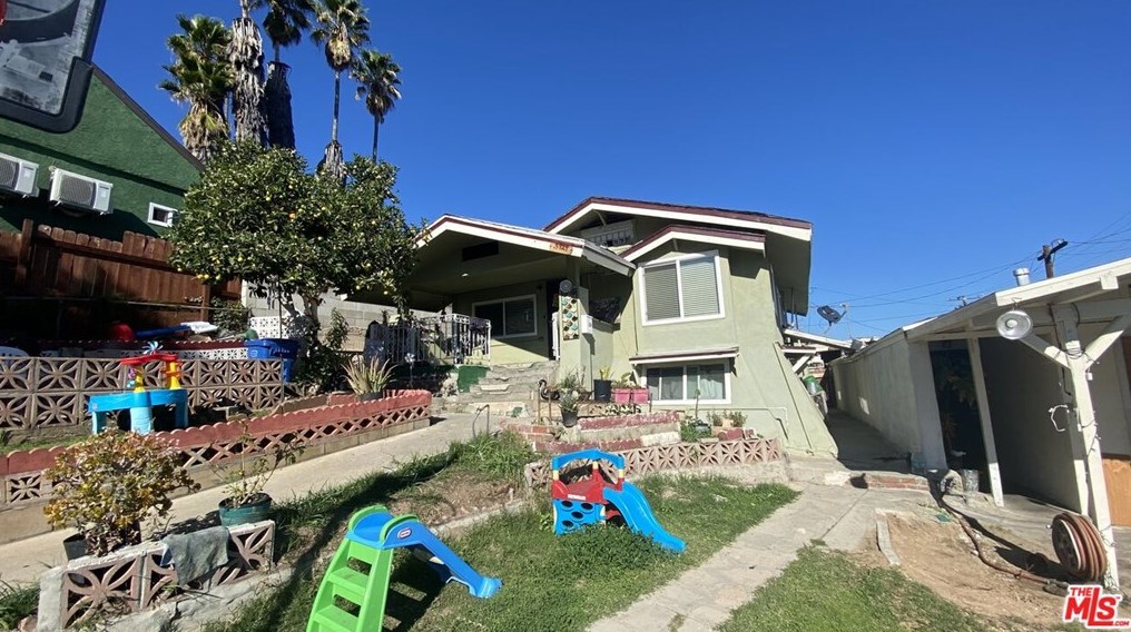 3929 2nd St, Los Angeles CA  90004-5310 exterior