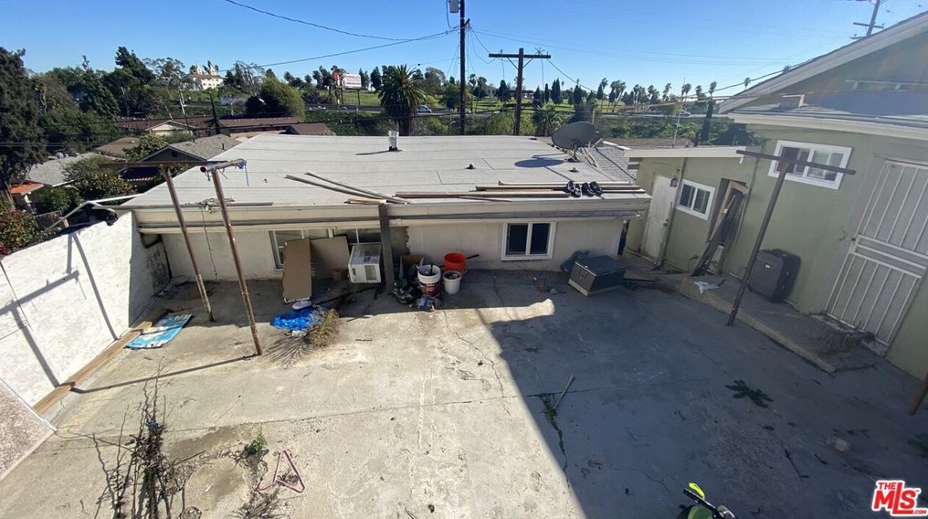 3929 2nd St, Los Angeles CA  90004-5310 exterior