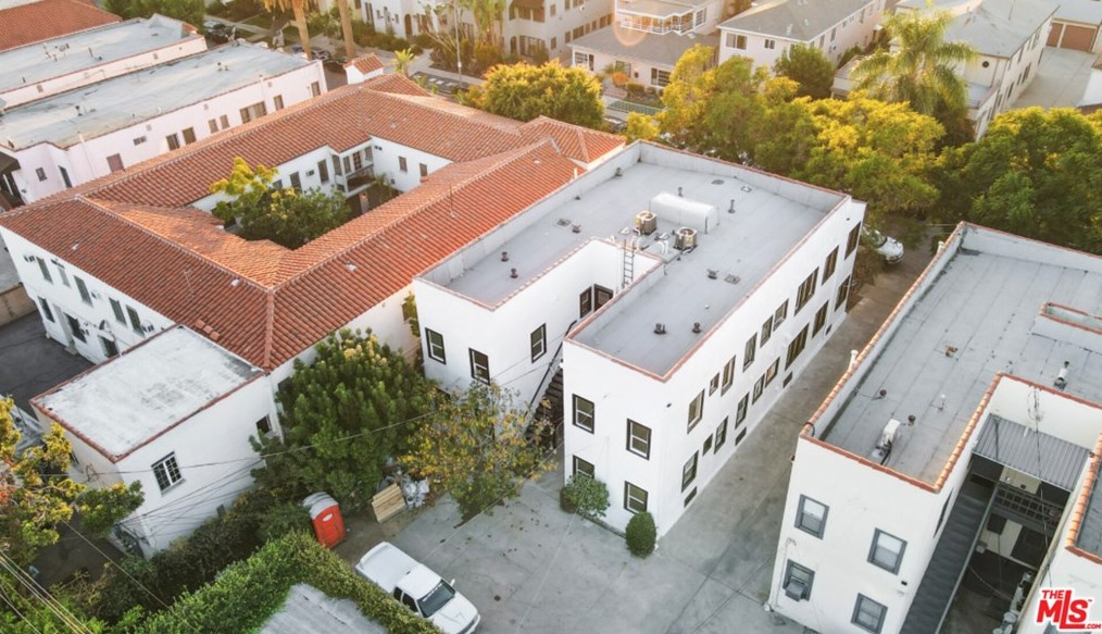 530 Spaulding Ave, Los Angeles CA  90036-1852 exterior