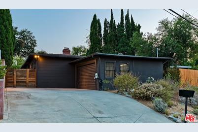 9006 Foothill Boulevard - Photo 1