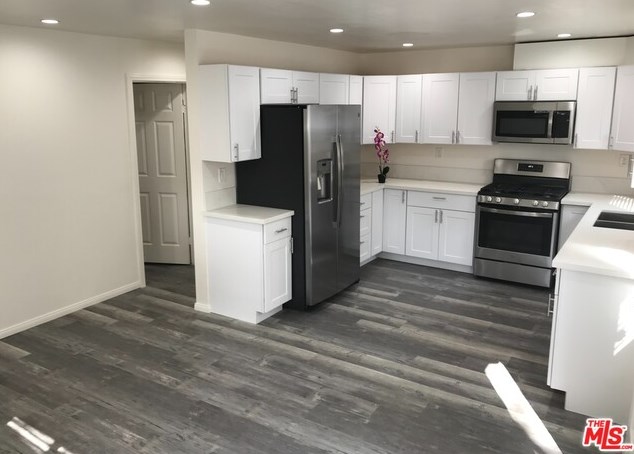 802 Dillon St, Los Angeles CA  90026-4617 exterior