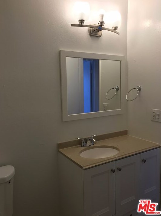 840 Colden Ave, Los Angeles CA  90044-4760 exterior