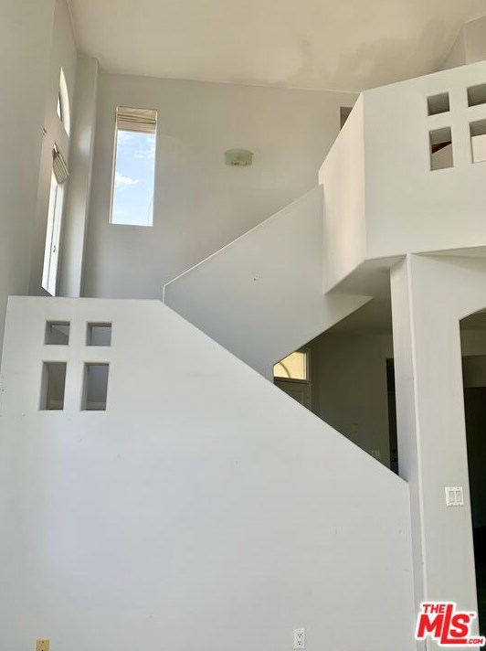 6483 Zuma View Pl #104, Malibu, CA 90265
