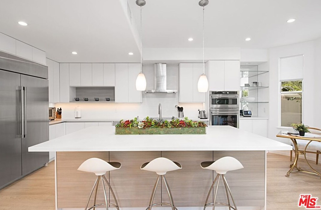 6481 Zuma View Pl #109, Malibu, CA 90265