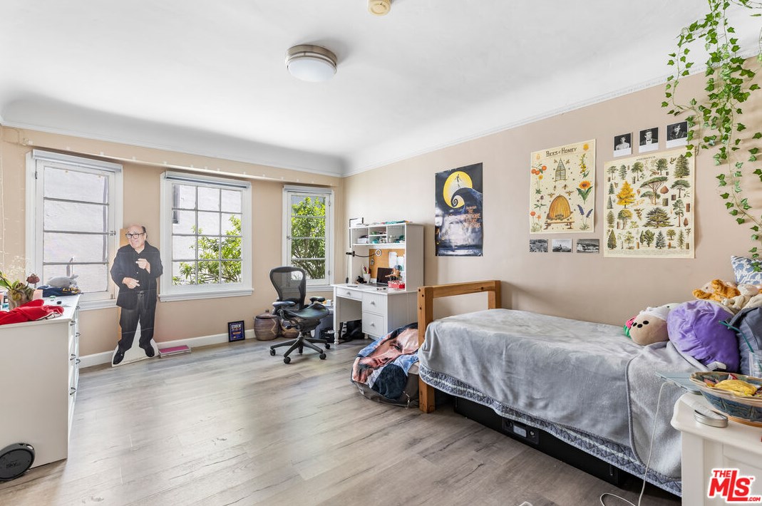 1173 Hayworth Ave, Los Angeles CA  90035-2603 exterior