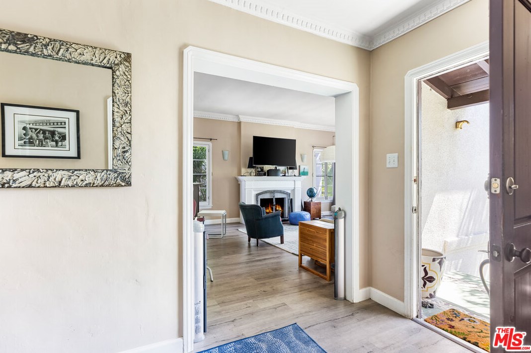 1173 Hayworth Ave, Los Angeles, CA 90035-2603