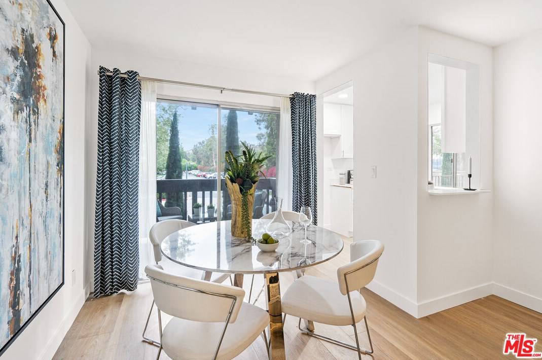 14101 Summertime Ln, Los Angeles, CA 90230-4543