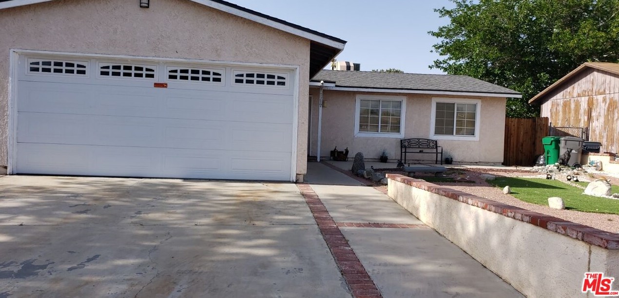 5217 Avenue, Palmdale, CA