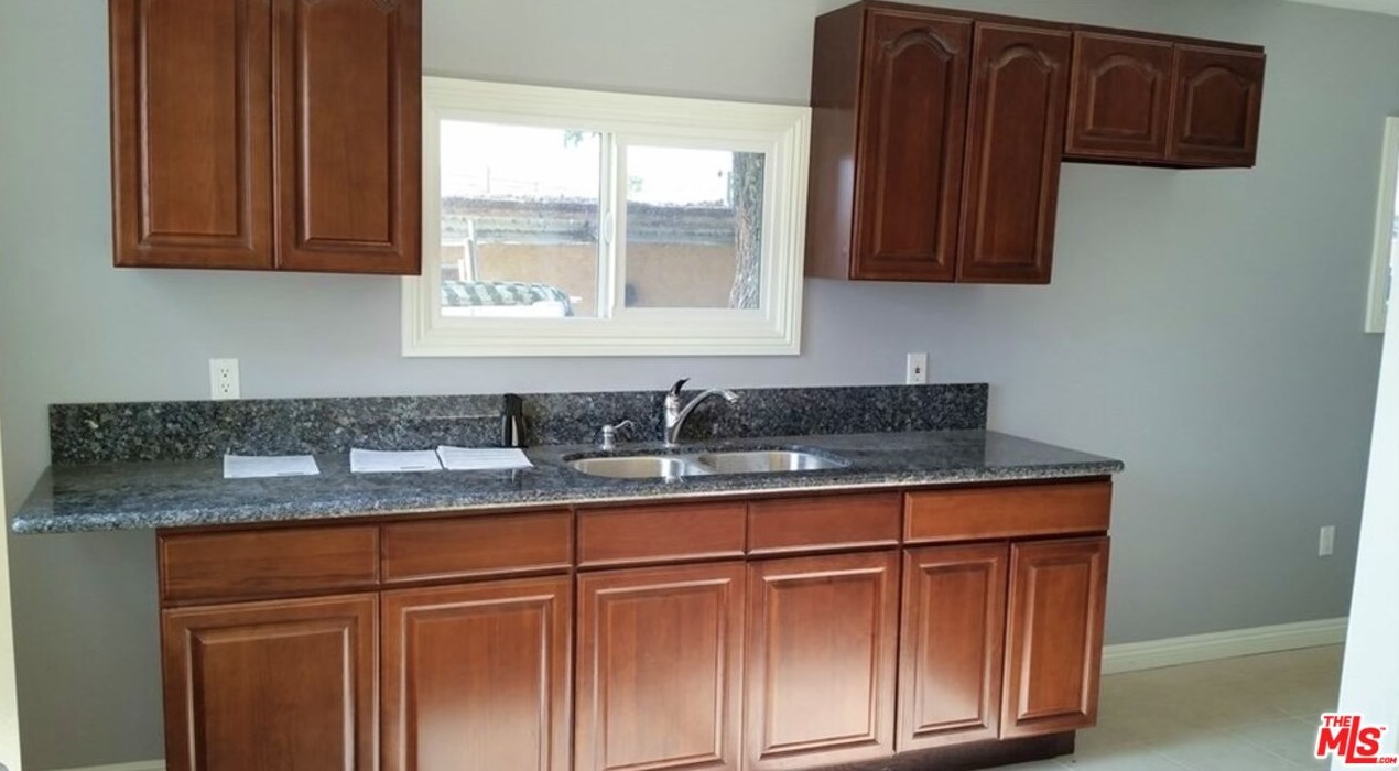 1262 Record Ave, Los Angeles, CA 90023-3308