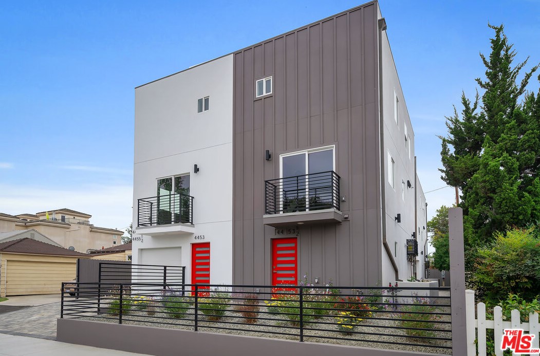 4453 Colfax Ave, North Hollywood, CA 91602