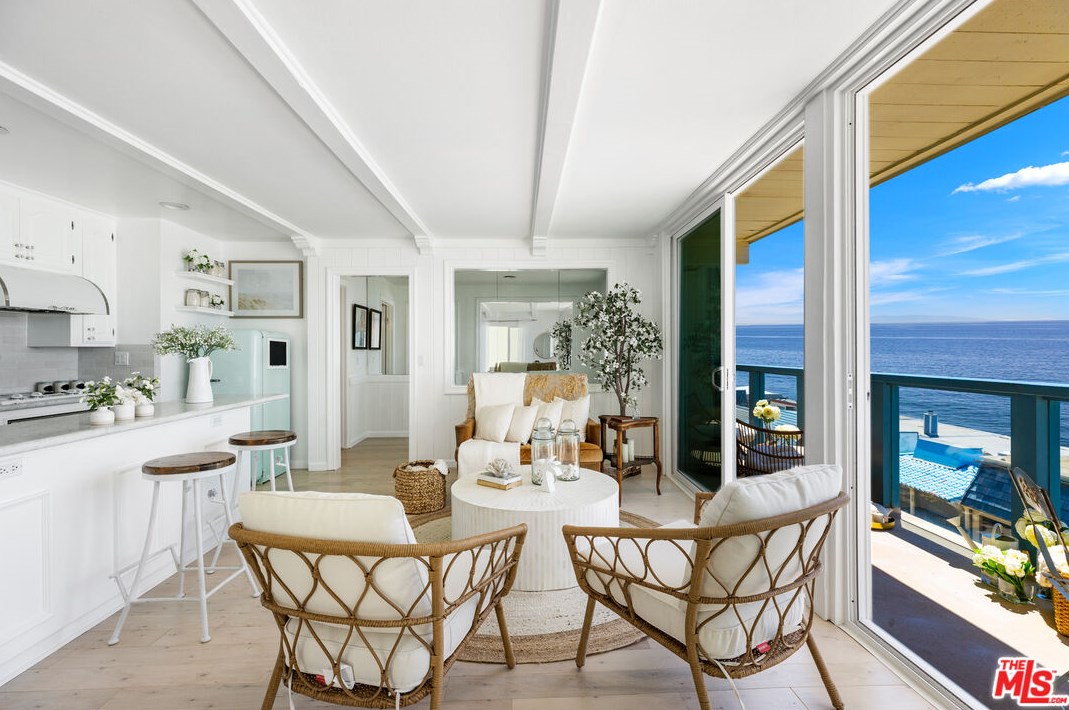11924 Whitewater Ln, Malibu, CA 90265-2250