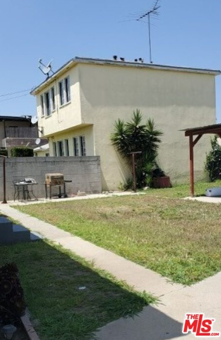 1439 108th St, Los Angeles, CA 90047-4905