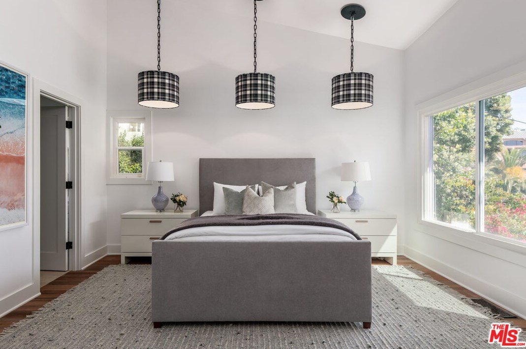 31595 Table Rock Dr, Laguna Beach CA  92651-8328 exterior