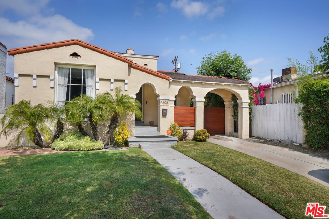 4306 Sutro Ave, Los Angeles, CA 90008-3926
