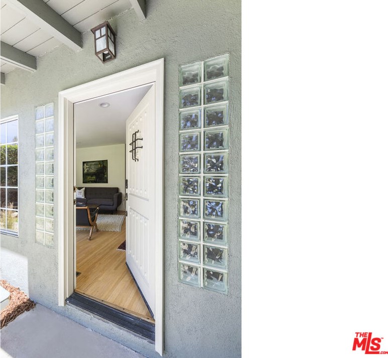 4111 Scandia Way, Los Angeles, CA 90065-3649