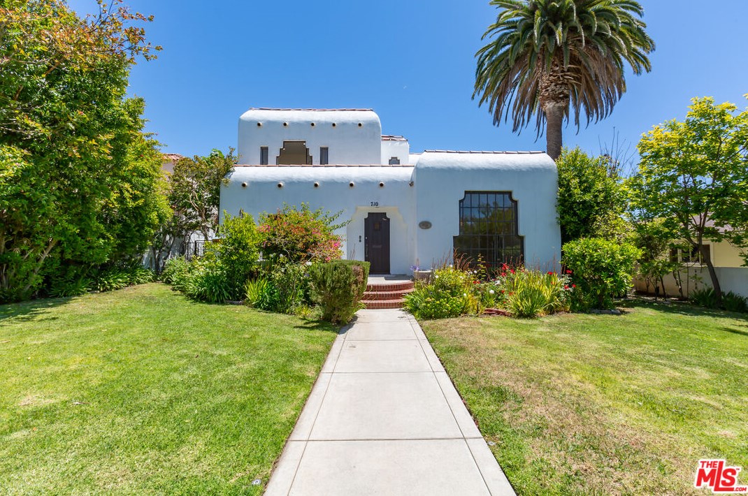 710 Adelaide Pl, Santa Monica, CA 90402