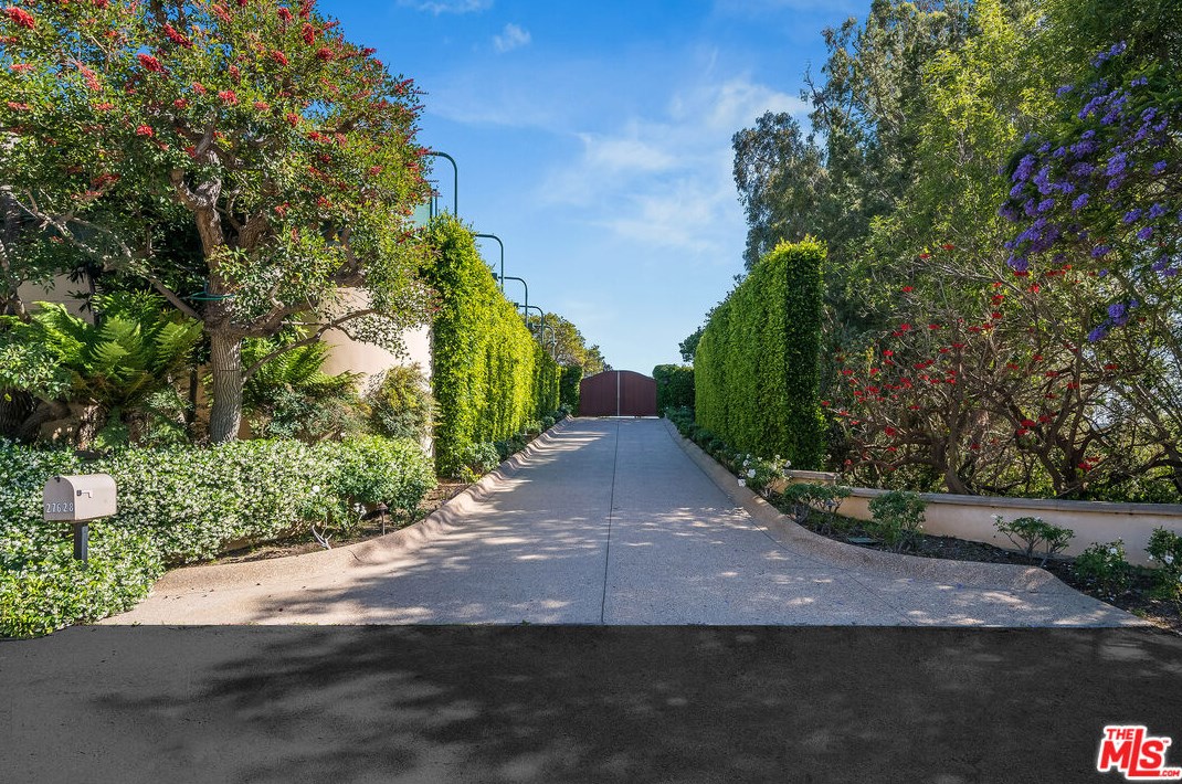 27628 Pacific Coast Hwy, Malibu, CA 90265-4340