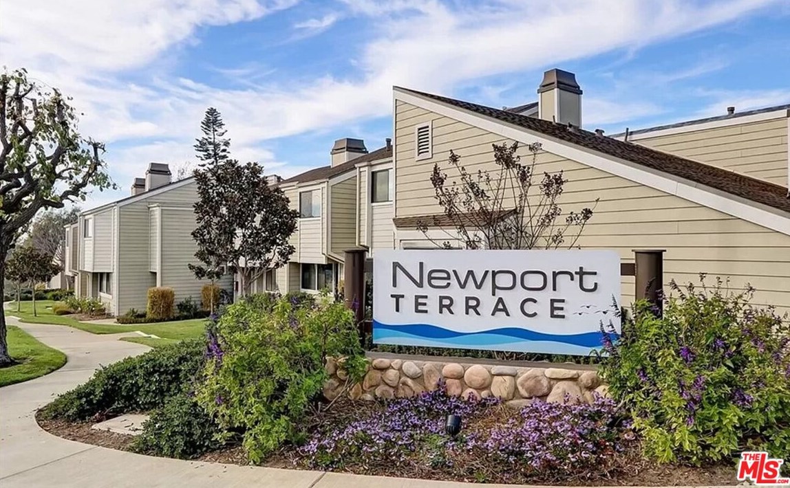 35 Starfish Ct #5, Newport Beach, CA 92663