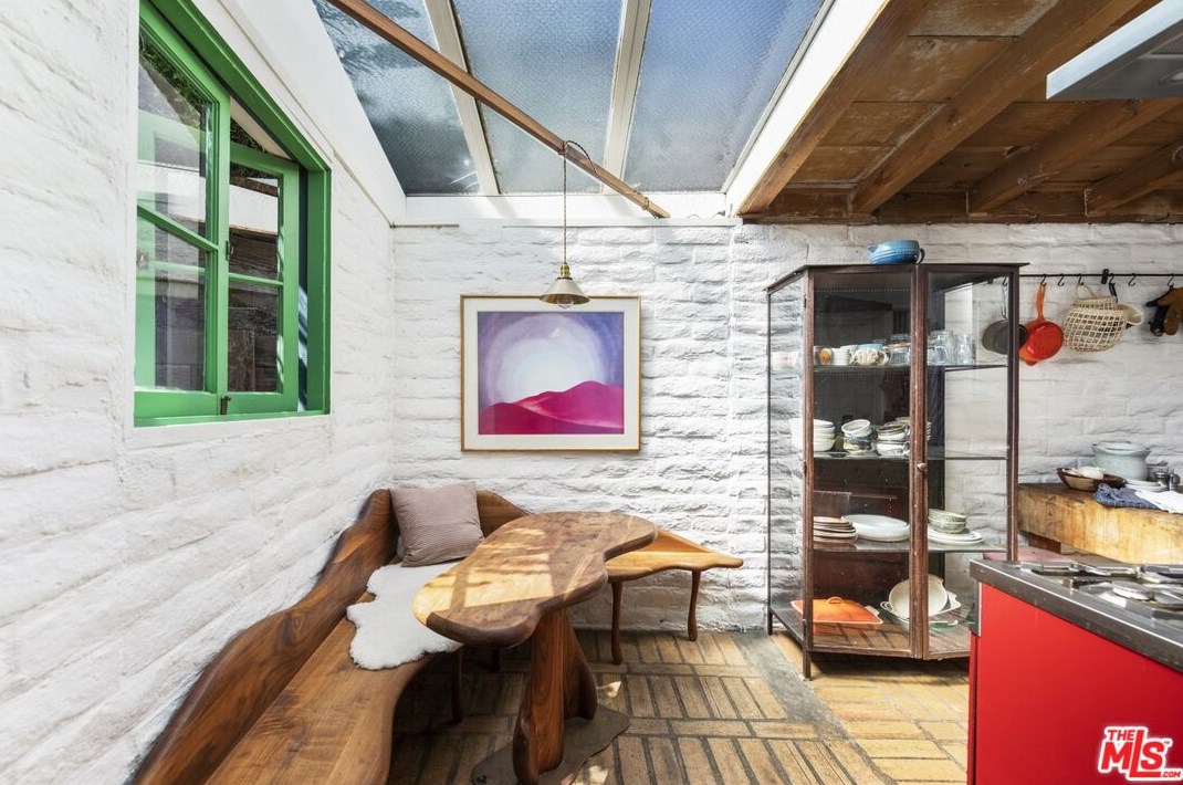 8321 Elusive Dr, Los Angeles CA  90046-7746 exterior