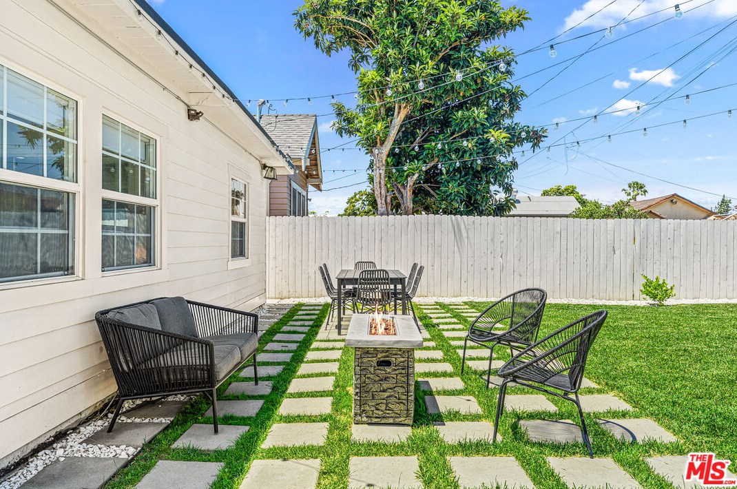 1753 41st Dr, Los Angeles CA  90062-1515 exterior
