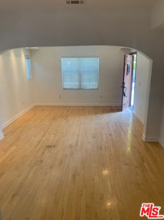 1035 Martel Ave, Los Angeles CA  90046-6612 exterior