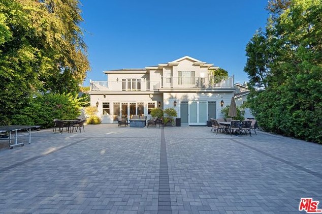 453 S Bentley Ave, Los Angeles, CA 90049