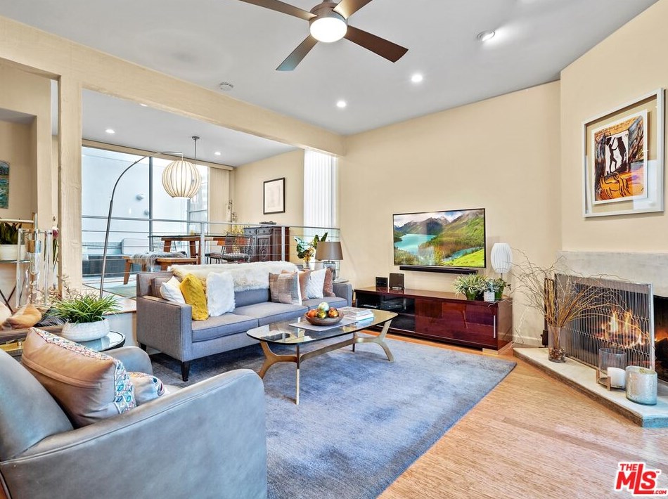 28260 Rey De Copas Ln, Malibu, CA 90265-4461