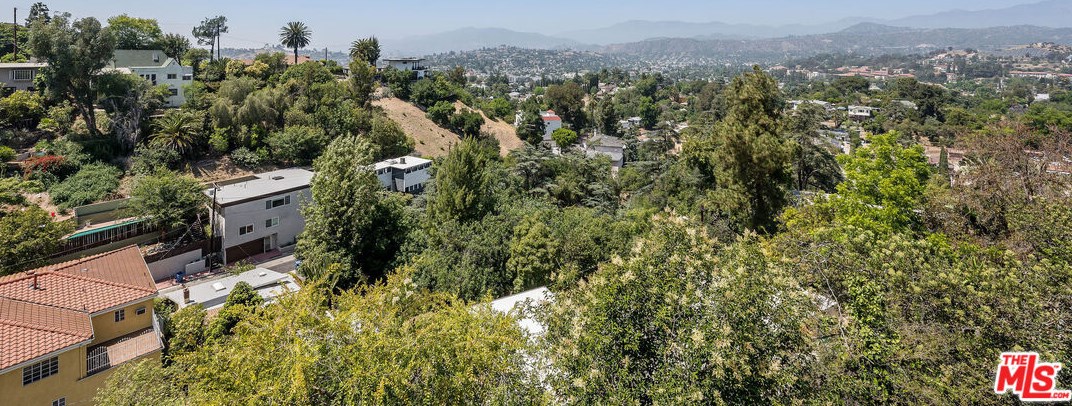 4647 Palmero Dr, Los Angeles, CA 90065-4238