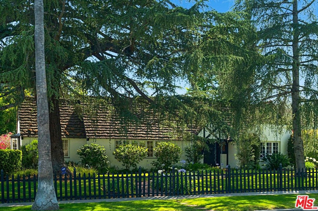 507 N Foothill Rd, Beverly Hills, CA 90210