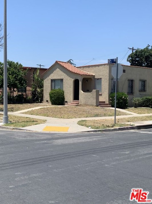 759 83rd St, Los Angeles, CA 90044-5811