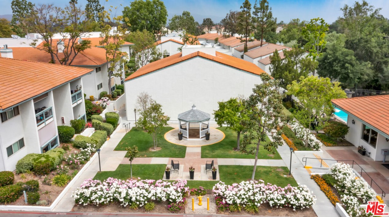 4720 Park Granada #209, Calabasas, CA 91302