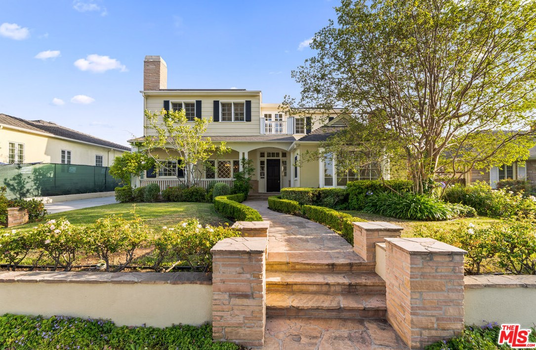 9410 Duxbury Rd, Los Angeles, CA 90034-1025