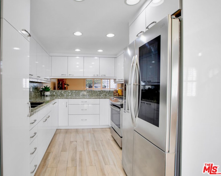 2519 Kansas Ave #104, Santa Monica, CA 90404