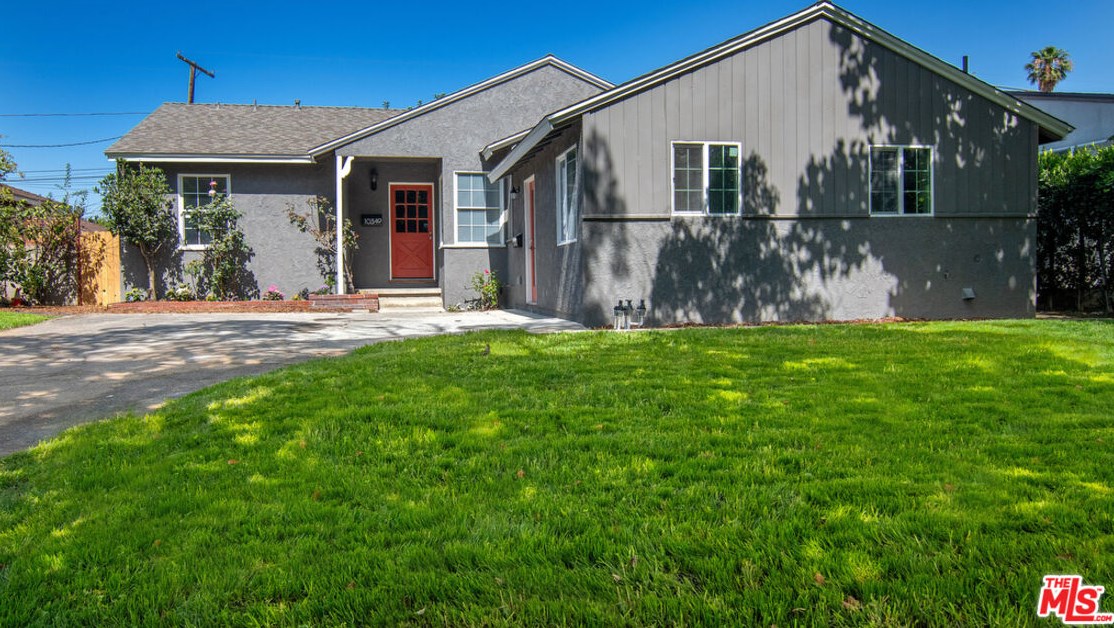 10349 Cedros Ave, San Fernando, CA 91345
