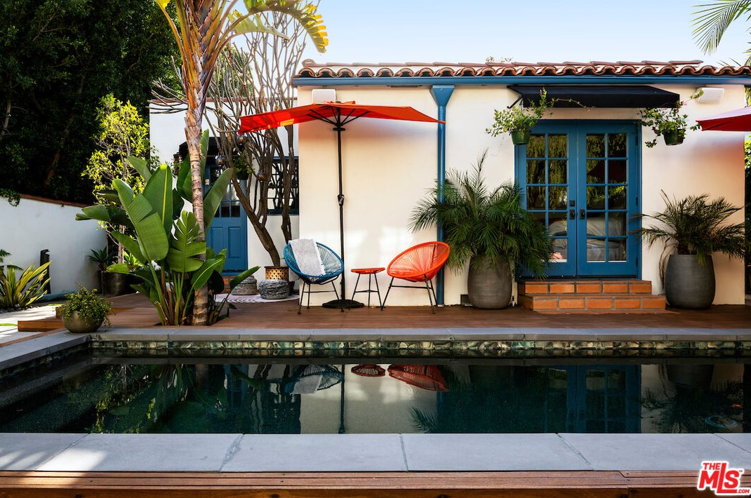 346 Westbourne Dr, Los Angeles CA  90048-1910 exterior