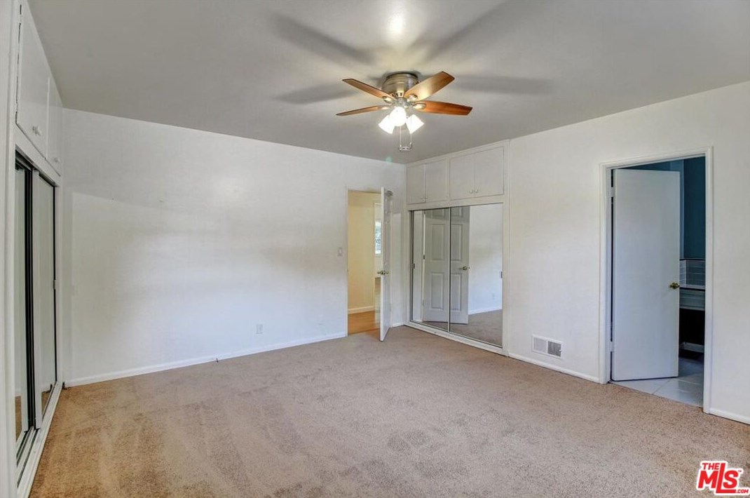 3740 Mullen Pl, Los Angeles CA  90043-1721 exterior