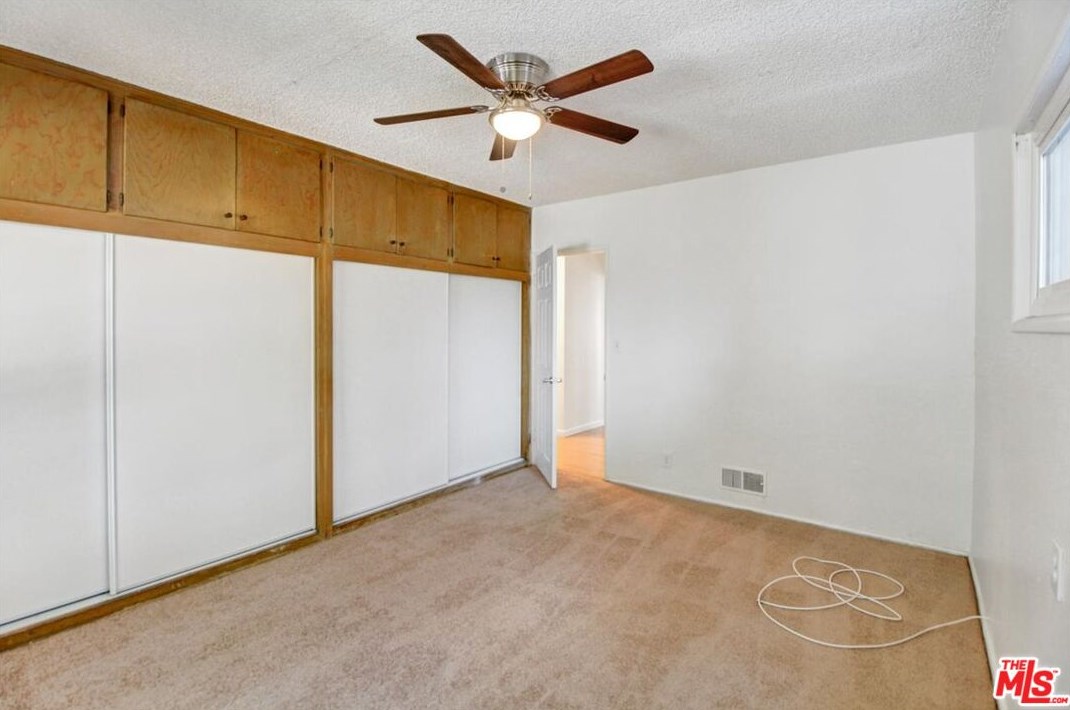 3740 Mullen Pl, Los Angeles CA  90043-1721 exterior