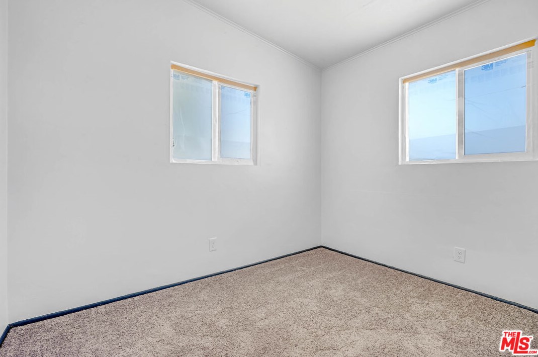 16845 Manzanita St, Hesperia CA  92345-1832 exterior