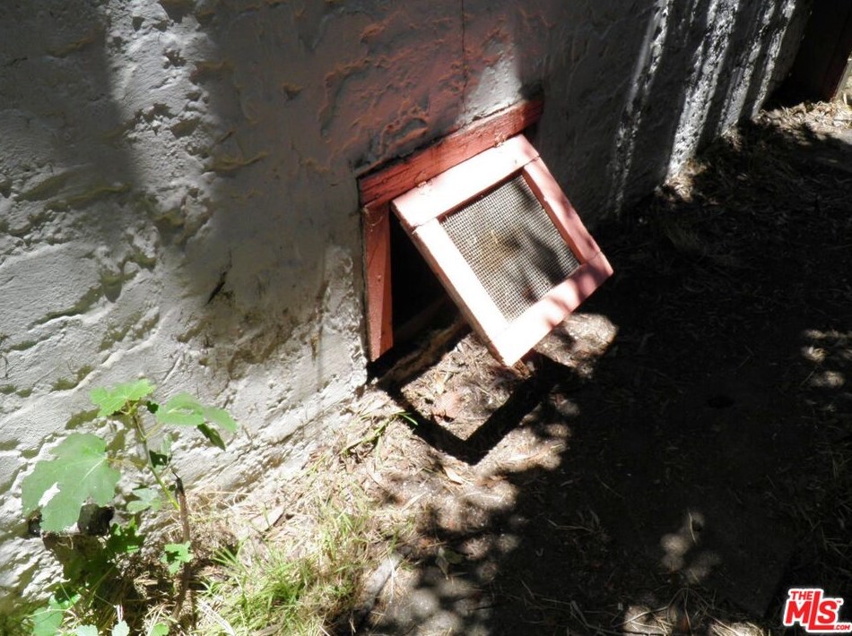 11753 Ayres Ave, Los Angeles CA  90064-1301 exterior