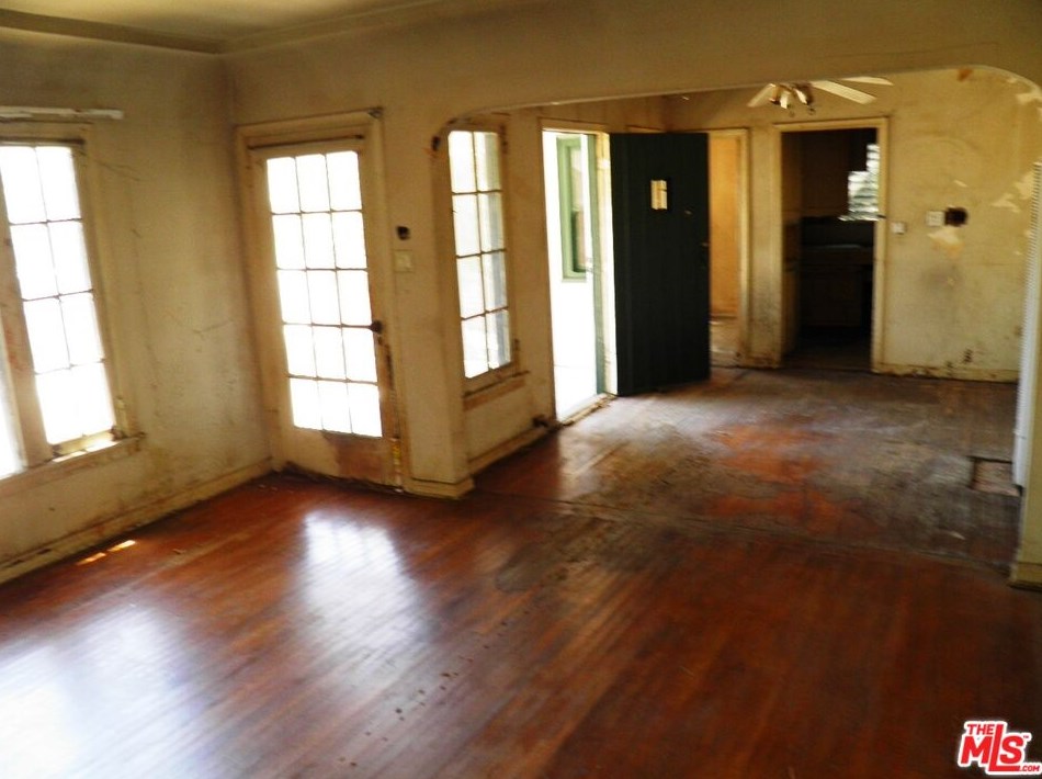 11753 Ayres Ave, Los Angeles CA  90064-1301 exterior