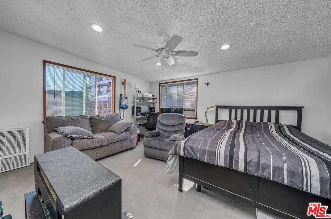 4467 Huntley Ave, Los Angeles CA  90230-4827 exterior