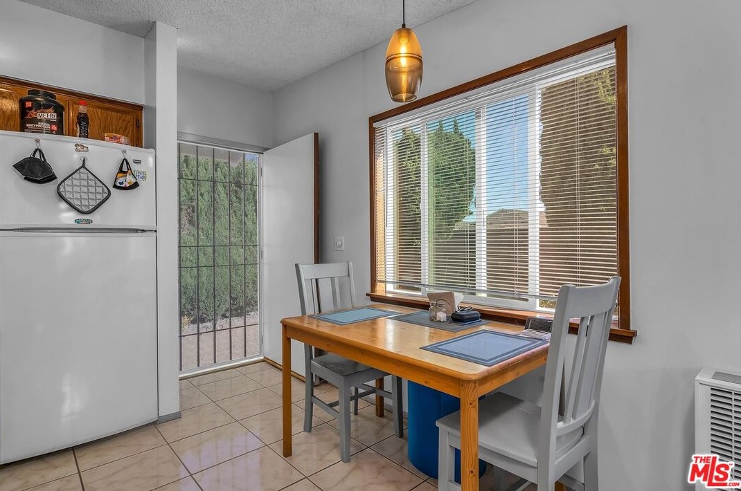 4467 Huntley Ave, Los Angeles CA  90230-4827 exterior