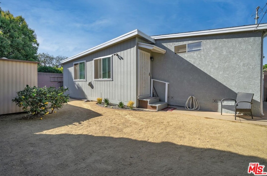 4467 Huntley Ave, Los Angeles CA  90230-4827 exterior